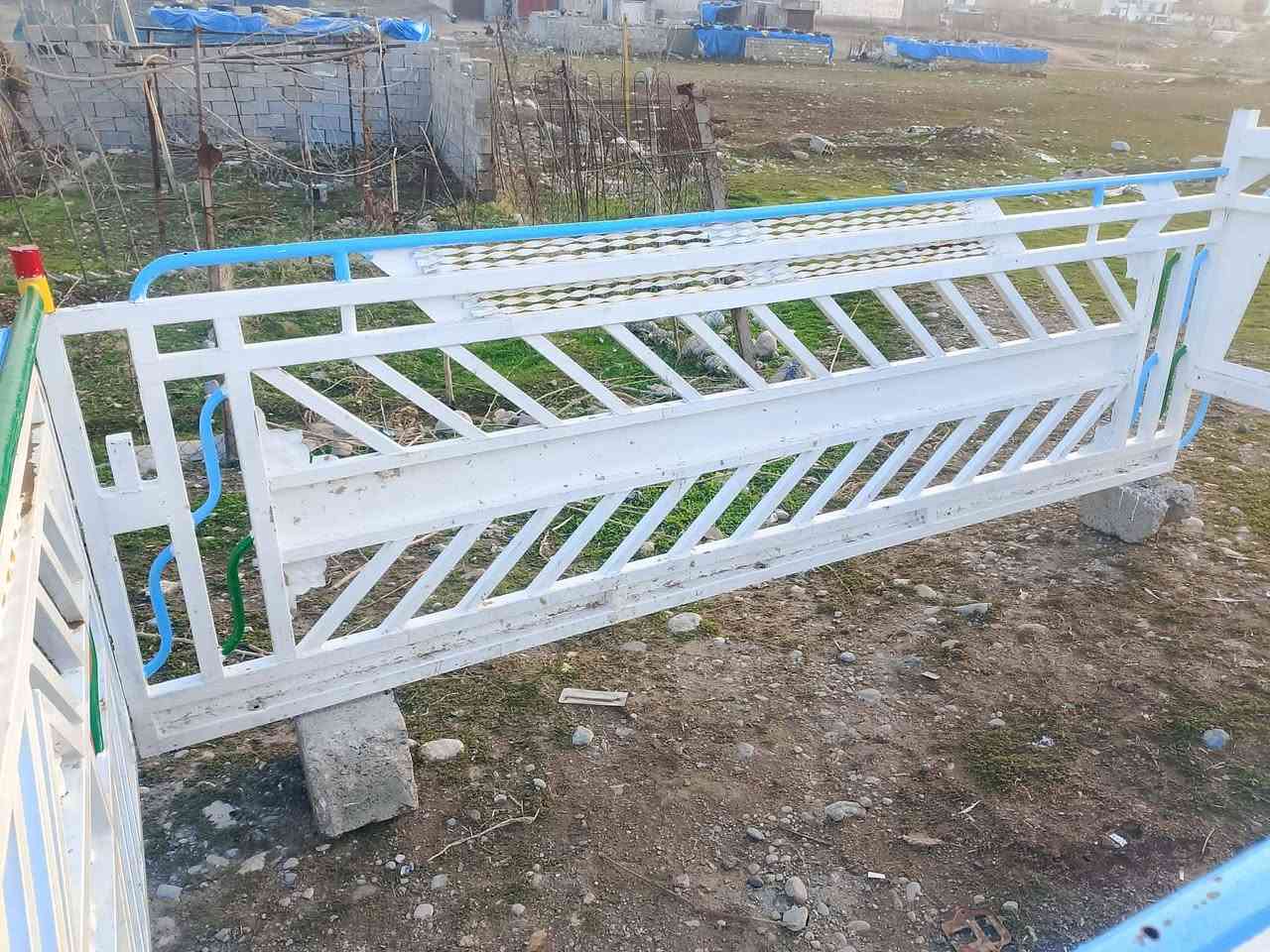 چەمچەی کیا ٤٠٠٠خاوێن
ژمارەی مۆبایل ***********
