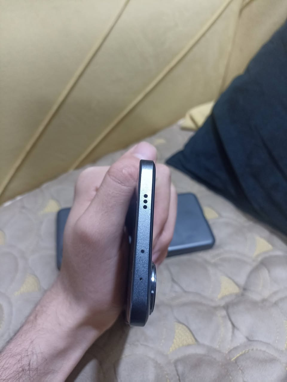 جهاز بوكو f6 غني عن التعريف
مجرد فطر بلزجاج مالكامره ولتصوير مغوش ابسببهة 
الجهاز نضيف كامل الملحقات نضيف كلش تقريبا ولا زلغ
للتواصل (***********)
متوفر واتساب
