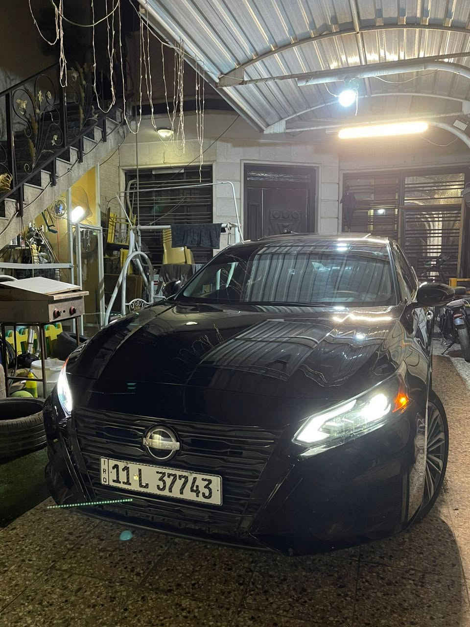 للبيع او مراوس التيما 2023 SL+ رقم بغداد بسمي اول مالك للسياره
فولل للاخير اعلى فئه 
فتحه-بصمه-شاشه كبيره-كامرات 360°-رادارات امامي خلفي جانبي-توقف ذاتي امامي خلفي-قياده ذاتيه pro pilot- تدفئه كشنات-تدفئه ستيرن-سماعات BOSE- هندبريك بصمه-اوتو هولد-كشنات كهرباء-شاحن لاسلكي-تبريد قطعتين-تشغيل عن بعد-ويل 19-دوسه ترحيب ALTIMA  ضوئيه-كشنات جلد

السياره حادثهه جاملغ وحافه البنيد يعني مو بجم حته الراديترات بلاديه 
وطخطخات بصفحه السايق وصابغين الصفحه والجاملغ الخلفي جهه عكس السايق بي طخه صغيره وصابغي بالامارات وصور الحادث بالمنشور 
السعر:١٤٨ وبي مجال بسيط للشراي 
مكاني:بغداد-اليرموك
***********
