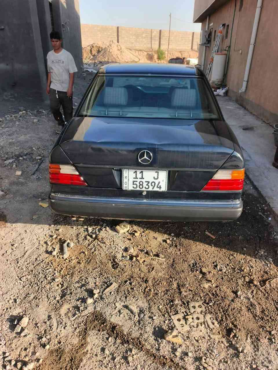 السلام عليكم للبيع مارسدس دب مديل ٩٠ كله ع البلاد قواعد دبلات بلاد مكفوله كير محرك تخم تاير للستفسار ***********

