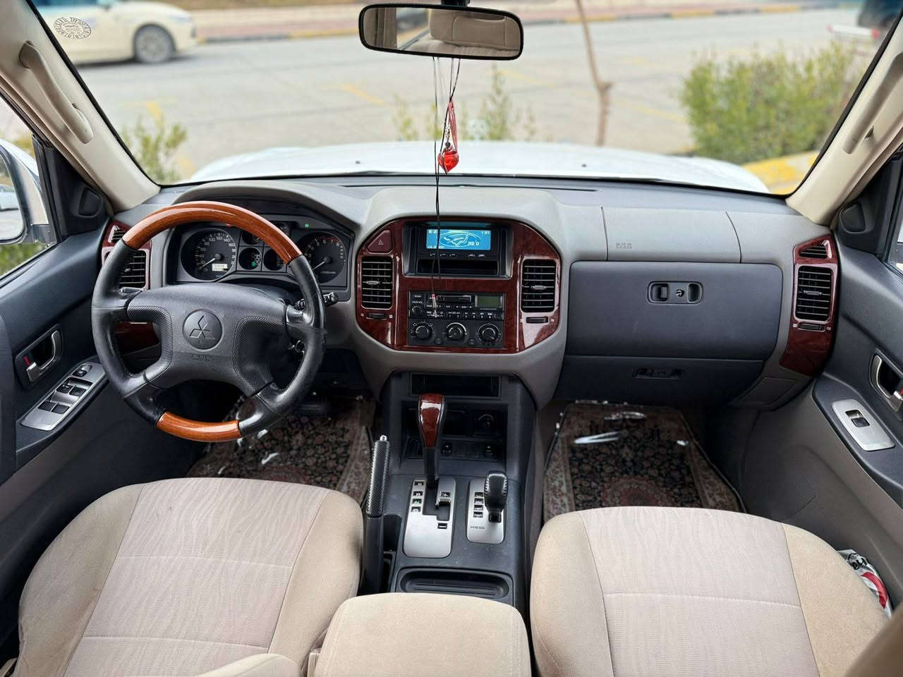 باجيرو موديل ٢٠٠٥ 
 سيارة خليجي شركه سردار رقم اصلي محرك ٣٠٠٠ / ٦سلندر مرغوب / سيارة ١٤٠ الف حقيقي ماشي.... سيارة/  بدون صبغ /مابي اي مصاريف الحمدالله 
 گير اوتوماتيك فور ويل ٣مقعد كشن تبريد مركزي جام كهربائي مرايه كهربا كاميرا و ٣ شاشات اريال كاربا سنويه جديد لحد ٢٠٣٠ بشرطة تحويل و غرامه 
سعر ١٢٨ ورقه و مجال
***********

باجیرۆ مۆدیل ٢٠٠٥
خلیجی شریکەی سەردار رقم ئەسڵی مەکینە V6 3.0 مەرغوب 
١٤٠ هەزار حەقیقی ڕۆشتووە..
مواسەفات...
گێڕ ئۆتۆماتیک سێ ڕیز کوشن ناو زەرد تەبرید مەرکەزی ئاوێنە شەفت  ناو فۆرمیکا دەبڵ ئەکسڵ جام کارەبا ئاوێنە کارەبا کامێرای بەگ ٣ شاشە بلوتوزو ئاریەڵ کارەبای سەیارەکە بێ بۆیاخە بێ سارد و بێ شوخت ماڵی دۆستە تەحویل و غرامە بەشەرت سەنەوی هەتا ٢٠٣٠ تازەیە 
سعر ١٢٨ و معامەلە....
*********** السليمانية, العراق
