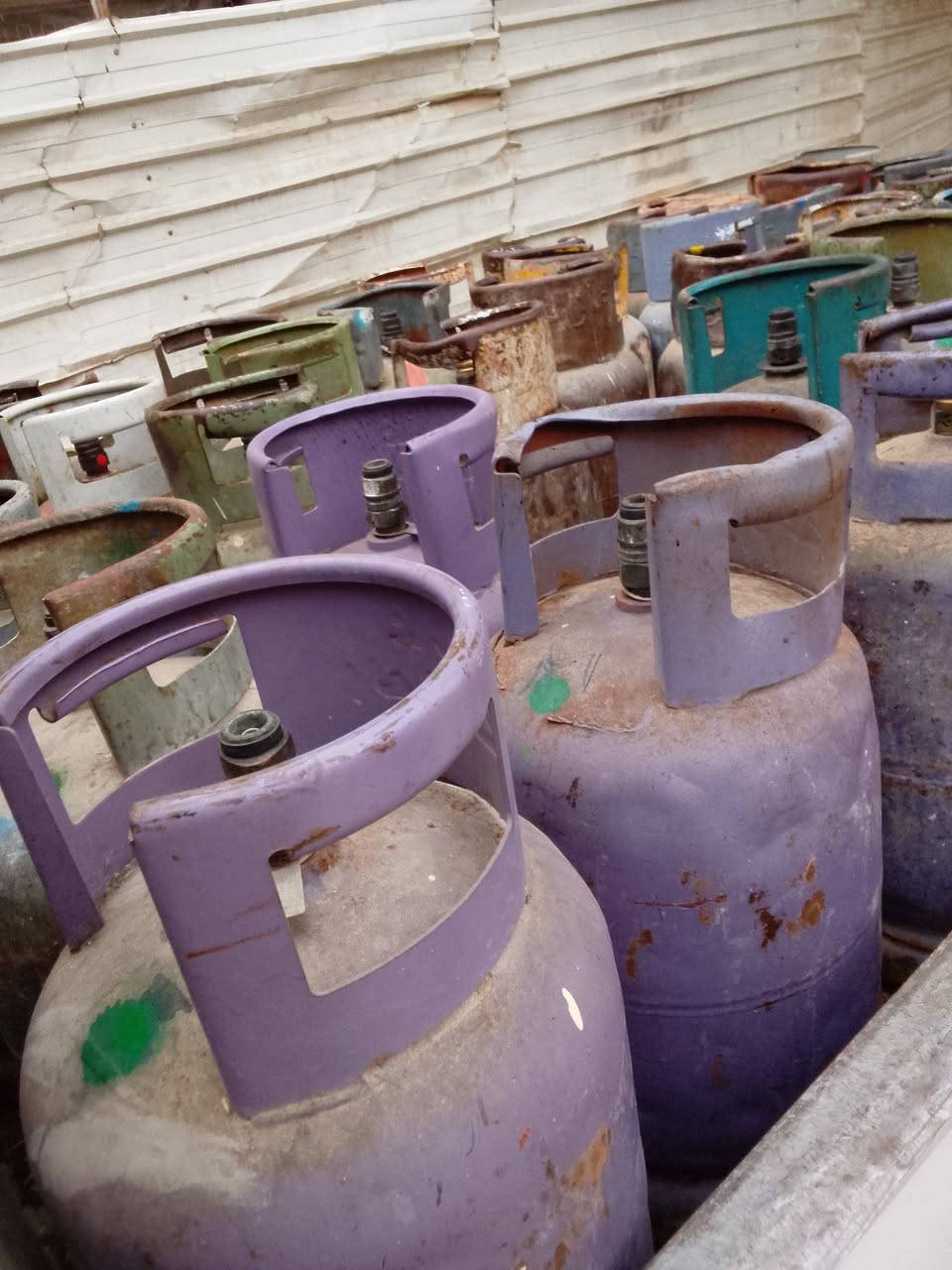 #من #رخصة #الجميع لان لا قبل أبيع للمواطنين ولا وقت الازمات 
شغلي مطاعم فقط 
سلام عليكم متوفر غاز لل مطاعم فقط معى 
التزام دائما لاستفسار ***********
