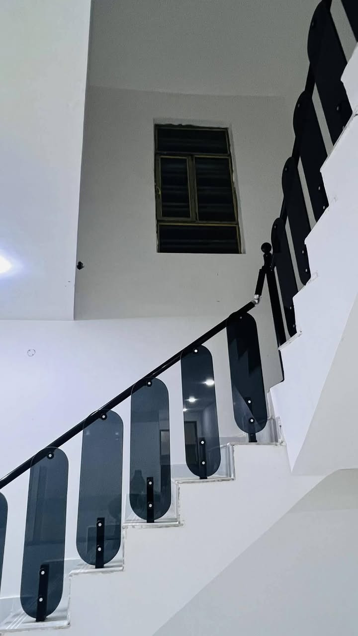 مكتب وسام الاماره للعقار
مساحه البيت 135 متر داموك حقوقيين بنص مدارس خليج العربي حواء ويسر و زرقاء وروضه ورود 3 دقاق مشي 
مجاور اسواق البدراوي ابو جمله غذائيه 
سعره  143 وبي مجال جديد2026 فارغ غير مسكون
🏘🏘عنوان المكتب وسام الأماره للعقار🏘🏘 
🤝داموك حي الشهداء مركز شرطة
----------------------- للاستفسار مراسلة الصفحة

اتصال_ ،واتساب  
***********وسام الإمارة
‪***********‬‏محمد الدلفي
*********** مهند الشمري
 ‏‪***********‬‏ فلاح ابوحسن الاماره

💬 “خلي عقارك بين أيدٍ أمينة – نوصل لك للمشتري أو العقار المناسب في أسرع وقت!
