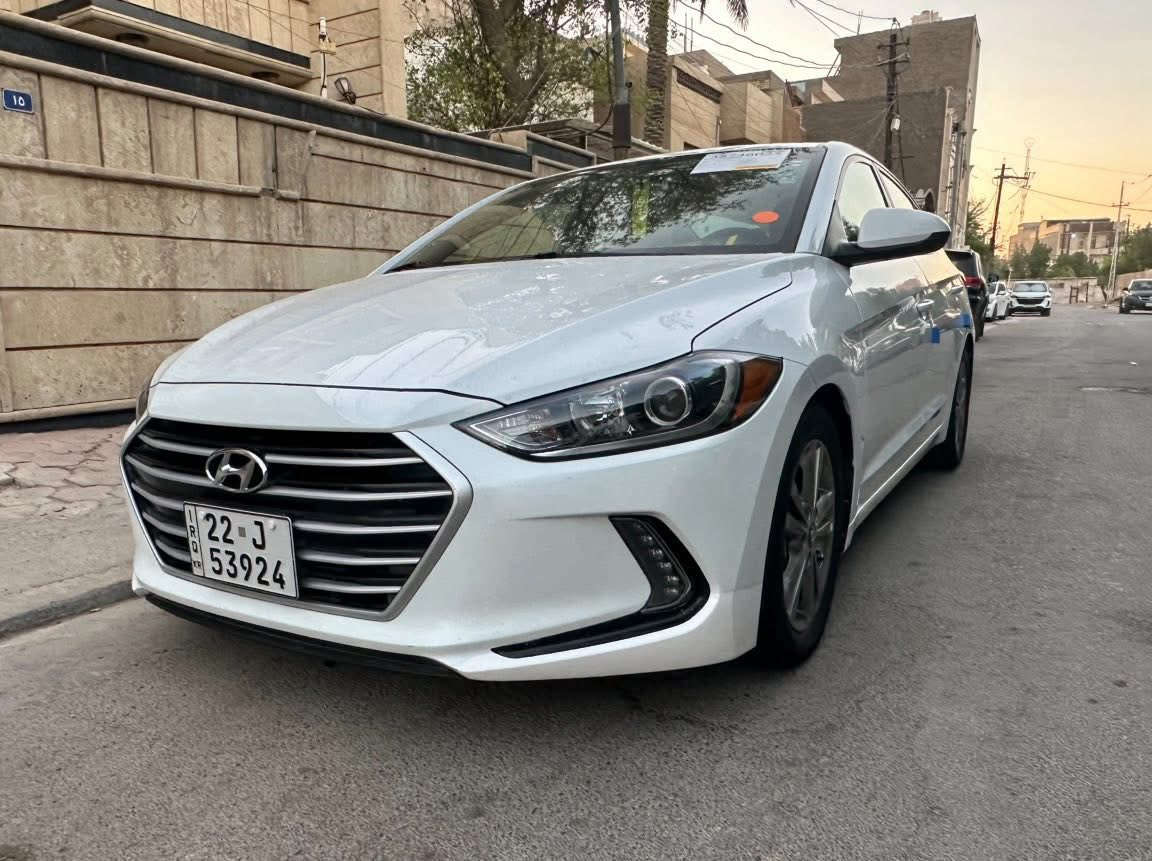 النترا 2018 وارد امريكي
فول 
كلين تايتل للبيع او المراوس حسب القناعة 
المواصفات 

بصمة 
فتحة سقف 
محرك 2000 دوش 
رادار 
نقط عمياء 
شاشة كبيرة 
شاشة اعطال 
تدفئة كشنات 
جنطة ذكية 
ترحيب 
كامرة دوارة اصليه 
ويل كب 
اشاير بالمري 
لد امامي 
السيارة بدون حتدث ولا ضربه 
ولا ايرباك 
بس بيها صبغ اثر تقشير 
يعني علئ كد ملاحضات كلش قليل 
السيارة اربيل باسمي تحويل ثاني يوم 
السعر 133 ورقة 
***********
