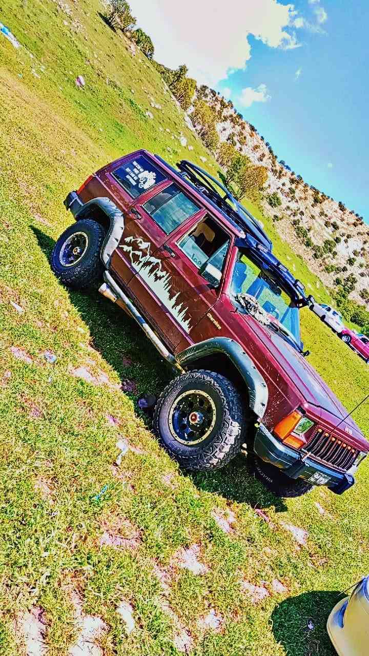 jeeb xj  1991
مەڪینەی بیلاد   .6

چوارتایەی لۆڪ لەژێرە 

چوار جام کارەبا  

شاشەئایپاد کامێرەی دواوە 

چامرخی لای سایەقی بۆیاغە 

لایتەکانی عەدەسەن 

چوار زینۆن بەقوەتی لەسەرە 

سەیارەکە شغالە    داخیلی زۆر پاک ماوەتوە

ئاڕم پلاستیک سلێمانیە 

ناونیشان : تەڪیە 

45  مەجال


**إذا كنت صاحب هذا الإعلان وتريد حذفه لأي سبب، رجاءا أرسل رسالة إلى الدعم الفني**