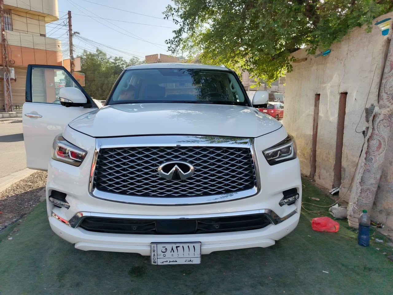 السلام عليكم 
انفنتي 2023 السياره فول لمتداللون صدفي مبدل بيها جاملغ و بنيد نفس اللون بدون قطره صبغ وتصليح باللغد السياره فتحه قياده ذاتيه تحديد مسار قياده اليه محرك 8 سلندر وهوايه مواصفات 
السعر 379$ وبيها  مجال الرقم بغداد وماشيه 14 الف 
***********
