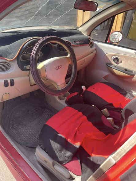 السلام عليكم 
شيري كيوكيو موديل 2013 
ماشيه 75 وقابل للزياده 
رقم جديد سنويه لل2029
السياره بلاديه محرك برغي مامفتوح بي 
والكير كذلك كلهه بلاديه 
السياره كلش نضيفه بيهه شخوط بسيطه  وطخه خفيفه بالبنيد 
السعر 30 وبيهه مجال للشراي 
مكاني اعضميه قرب المقبره الملكيه 
رقمي ***********
