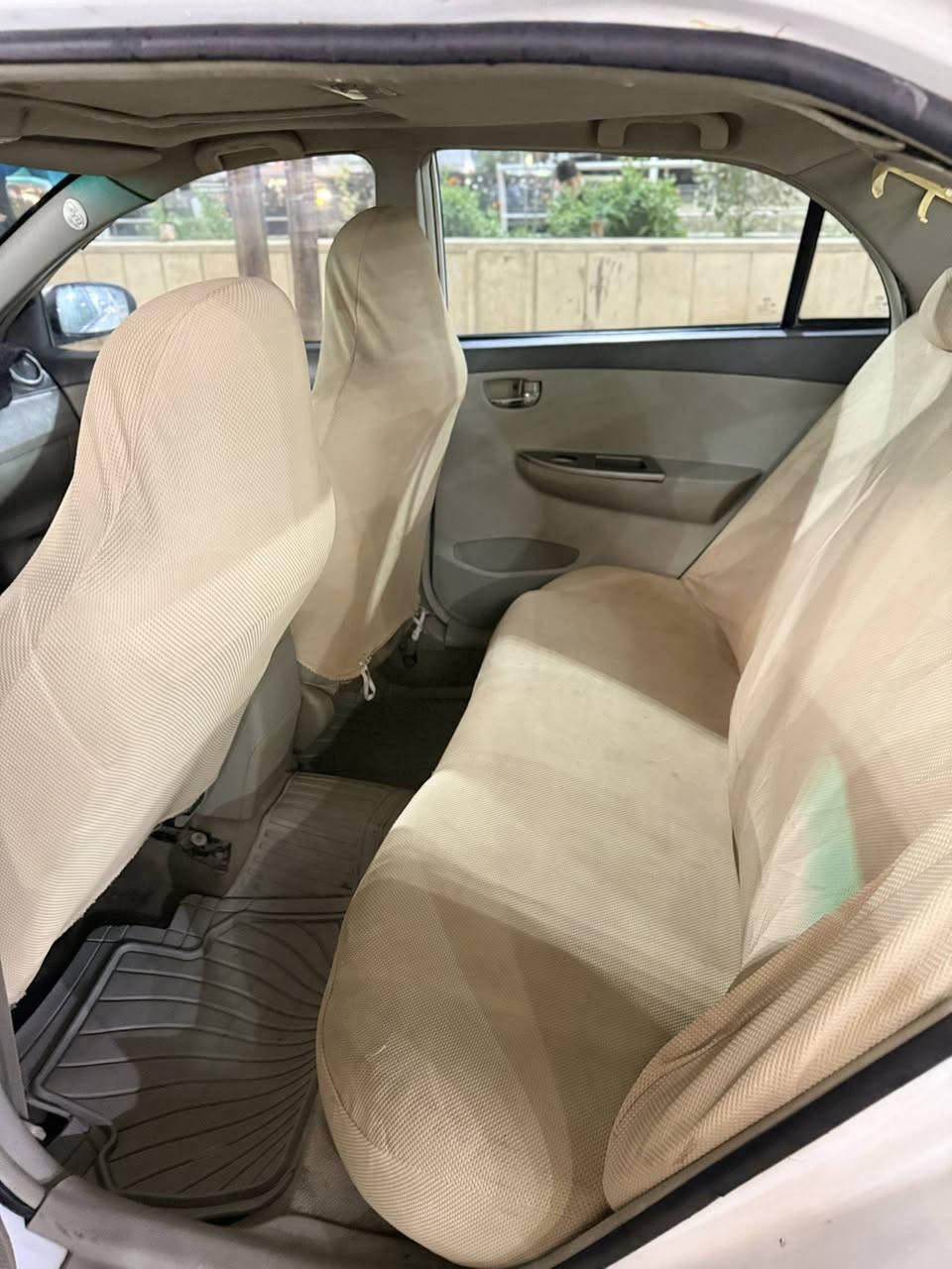 بي وايدي G3 رقم ميسان  سنويه جديده  هزه جديده مصفره غرامات تحويل بكل وقت بسمنه
فول مواصفات تحكم استيرن تنتنه كامل المواصفات 
السياره كفاله عامه لاضربه ولا تبديل ومكفوله من كلشي مكينه وكير ابلاد اوتو ماتيك برغي مامفتوح بيهن السياره حيل نضيفه حداده هسه شادهه تخم تاير تبريد تدفئه مانقصها شي السعر 47
المكان العماره 

‭0785 857 3113‬
متوفر واتساب
@الجميع
