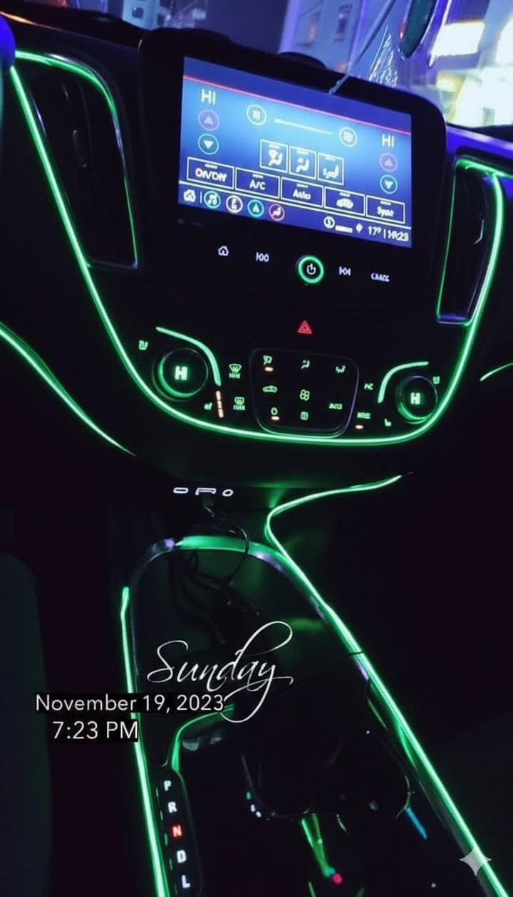 لد دشبول ماليبو 💙متغير الوان🧡 يشتغل على يواس بي 

طوله4مترات 💙 سعره 18 وتوصيل مجاني 

سهل تركيبه كبس بدشبول 
حجز خاص او وتساب ***********
