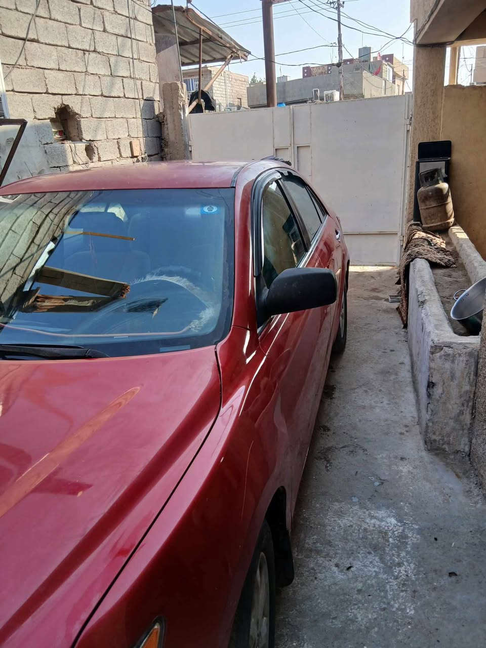 السلام عليكم كامري 2009
وارد امريكي ماشيه ١٨٢ حقيقي
السياره حادثها باب خلف سايق بيها كم قطعه صبغ اقل لحزام بسبب الجراد  وبقية السياره حلوه شاشه تحكم ستيرن تايرات جدد صدرها كلش حلو شديتلها كير حاويه مكانها ديالى الخالص
***********
السعر ٩٨ بيها مجال قليل
