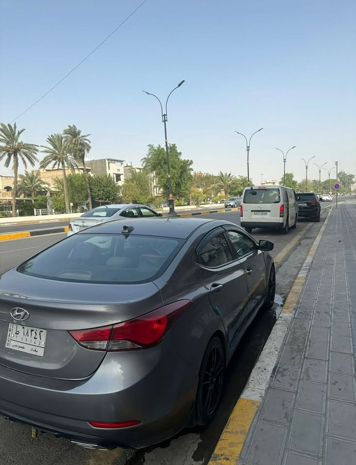 🚗 لأصحاب النظيف.. السلام عليكم إخواني، للبيع هونداي النترا موديل 2016 🚗
السيارة بحالة ممتازة جداً، نظيفة، وتحت إيدك وجاهزة من كلشي وما محتاجة أي مصروف. ✅

📌 الوارد: أمريكي. 🇺🇸

🎨 اللون: رصاصي مميز.

⚙️ المواصفات: عادية (ستاندرد) لكن بحالة شركة.

🛡️ الحالة: السيارة مكفولة كفالة عامة من كل شيء (محرك، كير، شاصي، غرق)، وجاهزة من الدعامية للدعامية.

🔍 شرط الفحص والمعاينة:

ما أحجيلك هواية.. تعال صلِّ على النبي ﷺ، شوف السيارة بعينك، اصعد وسوق واقتنع، ومستعدين نفحص وين ما تريد (سونار، حاسبة، فيترجي) ✔️

💯 حقك ومن حقك تضمن فلوسك قبل كلشي.

💰 السعر: ١١٨، وبيها مجال طيب للشراي.

📍 المكان: بغداد.

📞 للتواصل: يرجى المراسلة على الخاص أو الاتصال على الرقم:
*********** ☎️
