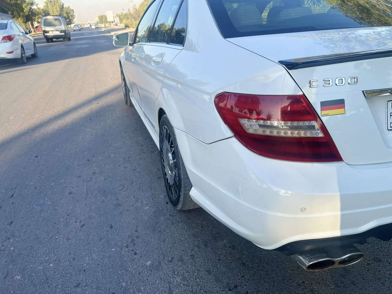 السلام عليكم 
بيع سريع سعر   ١١٢ ورقه مارسيدس
مويدل٢٠١٠ رقم بغداد بسمي
مكينه ٣٥٠/٦ AMG اي ام جي
فول الفول موصفات سياره
بيه بنيد كلير جاملغات يعني ثلاث قطع
ميكنه كير كفاله تبريد ثلج قطعتان داخل عسلي فاتحه غرفه كهرباء تخم ويل مايباخ وياه تخم تاير جديد صدر امامي خلفي جديد سياره جاهزه اترايك ٣٠٠
سياره اهواي موصفات بيه تجاوي كهرباء تحكمات استيرين شاشه كامره اشاير مري كوله ابلادي السعر١١٢ بل عافيه للي ياخذه مكاني بغداد الدوره الطعمه
هاتف ***********
