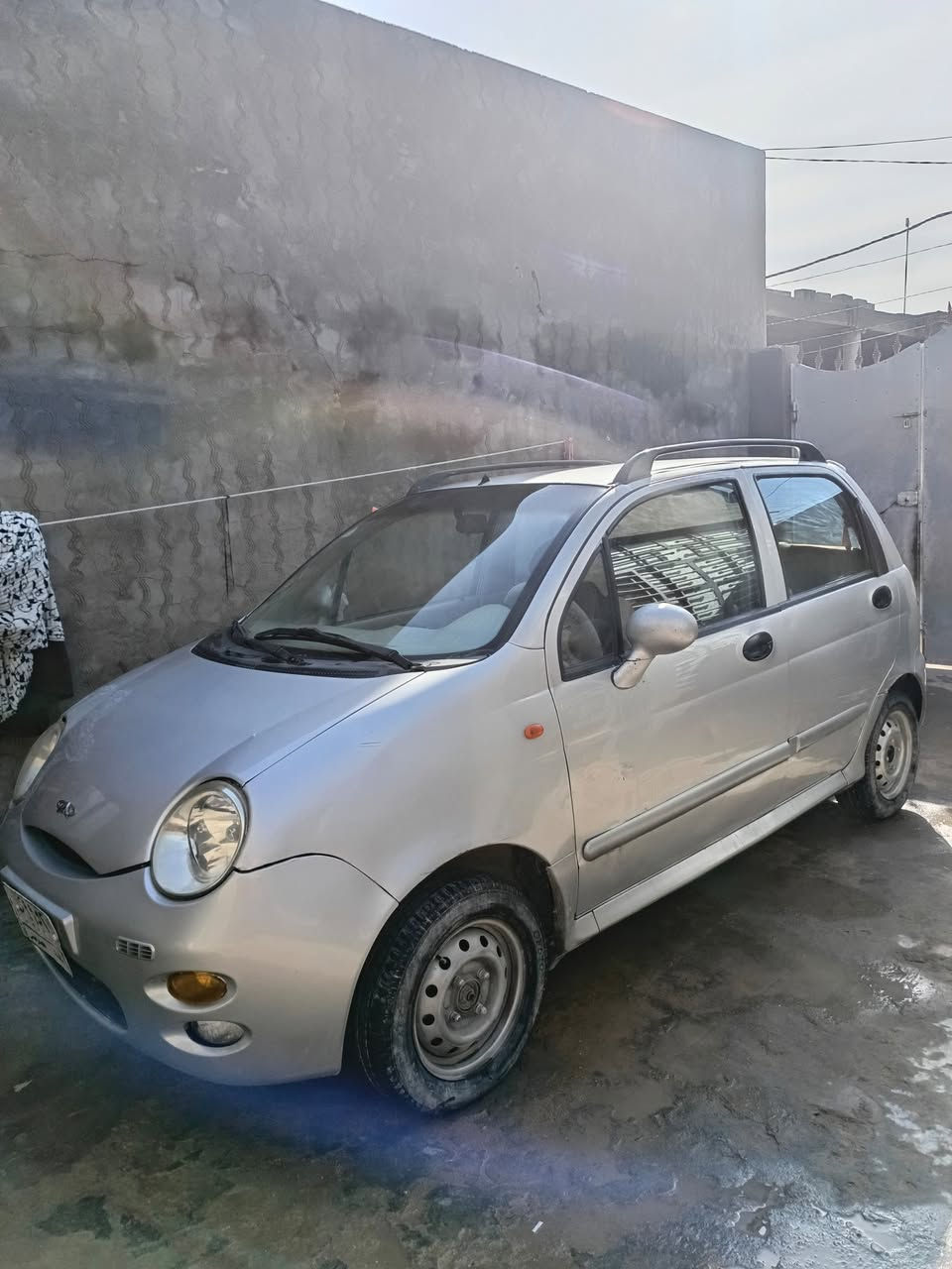 كيو كيو موديل 2013 جاهزه ،،اوتماتيك+عادي،،لون سلفري،،مكيه كير مكفولات گشر كلش نضيف دواخل با الكارتون،،،تايرات جدد،،باتري جديد،،،تدفئه،،،وتبريد،،،شاشه ،،،حداديه جديده،،،رقمها بغداد،،ومالكها نجف،،ومكانها نجف،،كوفه،،،سياره،،نضيفه وحلوه ،،للاستفسار،،،***********،،،،،،السعر 30وبيها مجال
