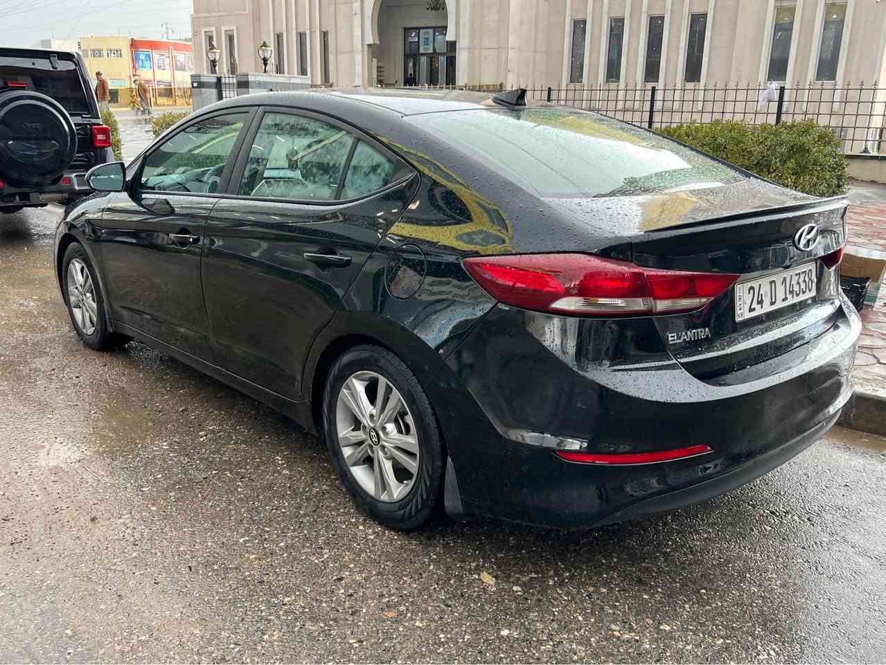 للبيع هيونداي النترا موديل ٢٠١٨… كير اوتو… محرك ٤ سلندر حجم ٢٠ دوش…. رادارات جانبيه… شاشة وكامرة…. بيهه قطعتين صبغ ومكانين صغار بدون دواخل بدون شواصي والايرباكات كلهه سليمة… السيارة جاهزة ومابيهه ولا نقص…. رقم وسنوية جدد… المكان دهوك… السعر ١١٢ ومجال بسيط…. للاستفسار 
***********
*********** دهوك, العراق
