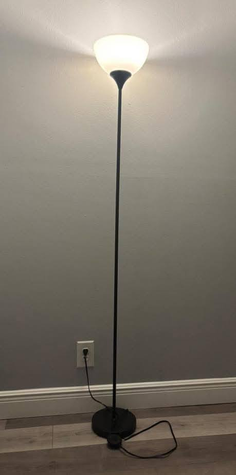 ثرية بهاذ الشكل طول ١٨٠
السعر ٣٥ الف مع توصيل


**إذا كنت صاحب هذا الإعلان وتريد حذفه لأي سبب، رجاءا أرسل رسالة إلى الدعم الفني**