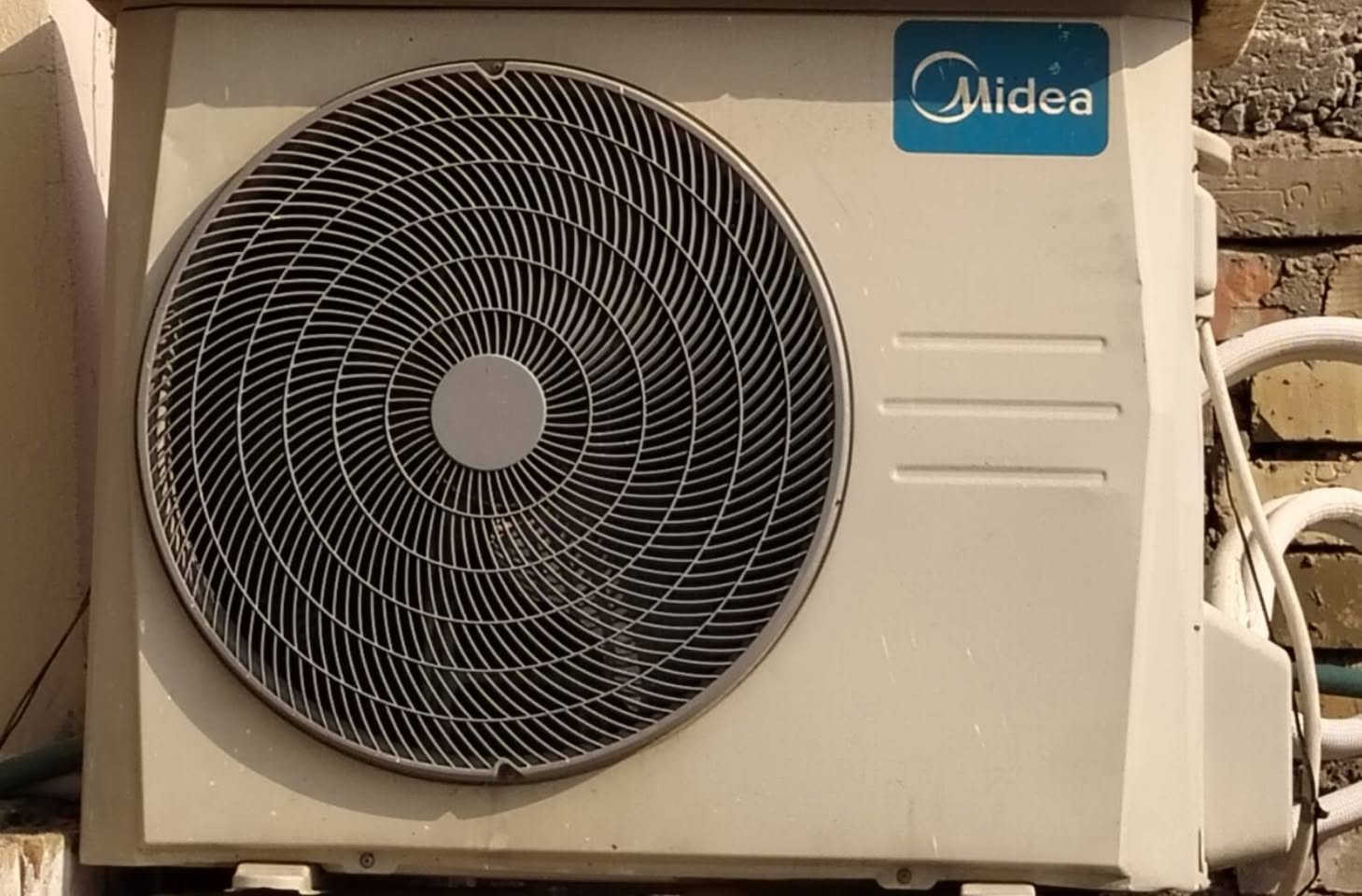 سلام عليكم سبلت جديد استعمال قليل تدفئة وتبريد (محتاج) سعره 300 الف عنوان الشماعية ***********
