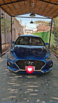 سوناته ١٨ امريكي رقم بغداد ماشيه ٦٢ سياره كلش نضيفه داخل وخارج صور حاد...