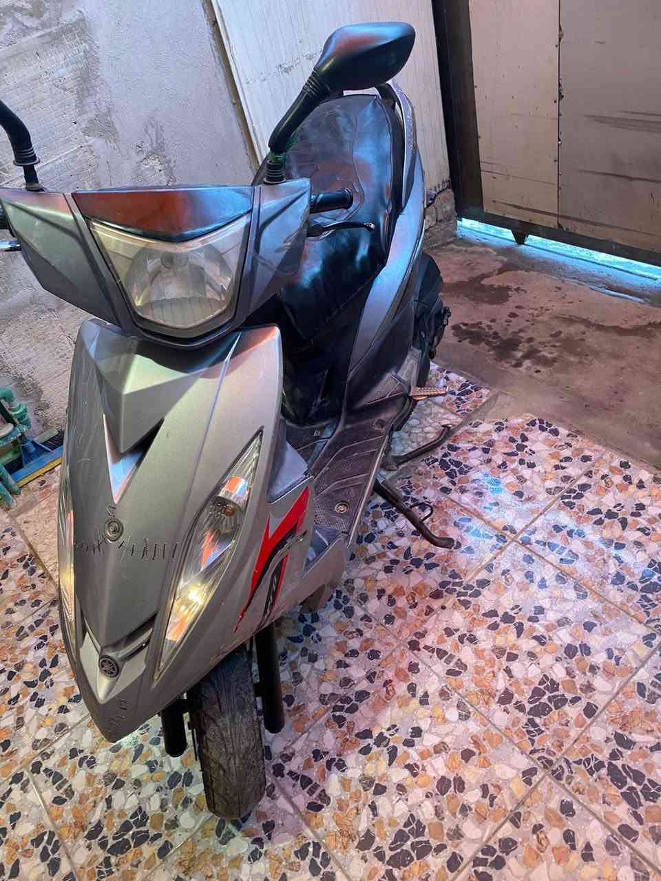 جيسلام عليكم اخوان دراجه للبيع جي تي ار محرك مقفول بلادي مامفتوح  دراجه نضيفه مال جناي تجي تفحص وتشوف سعرهه ٥٥٠ مكاني شعب شارع صحه ***********
