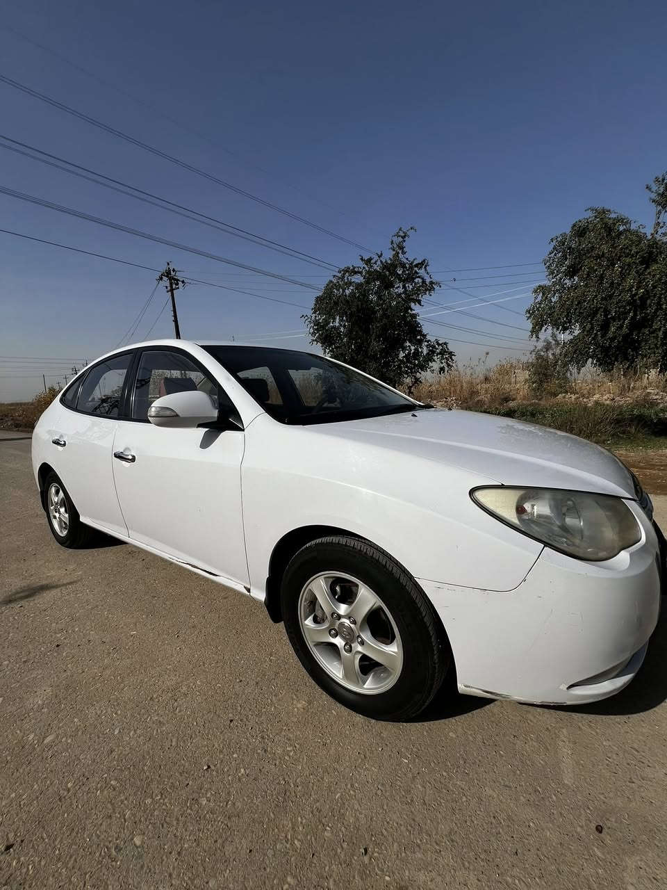 السلام عليكم
النترا 2011 رقم جديد 
كفاله عامه عدا هذه الشخط كما موضح بالصوره 
والباقي كله كفاله 
كير ومحرك كفاله
باتري جديد كهربائيات كله شغال تخم تاير 
تدفئه تبريد كله شغال
السعر 127 مجال بسيط 
العنوان واسط الزبيديه 
للاستفسار ***********
