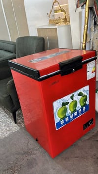 مجمدة نظيفة جدا  للاستفار التواصل على الرقم 07715254317