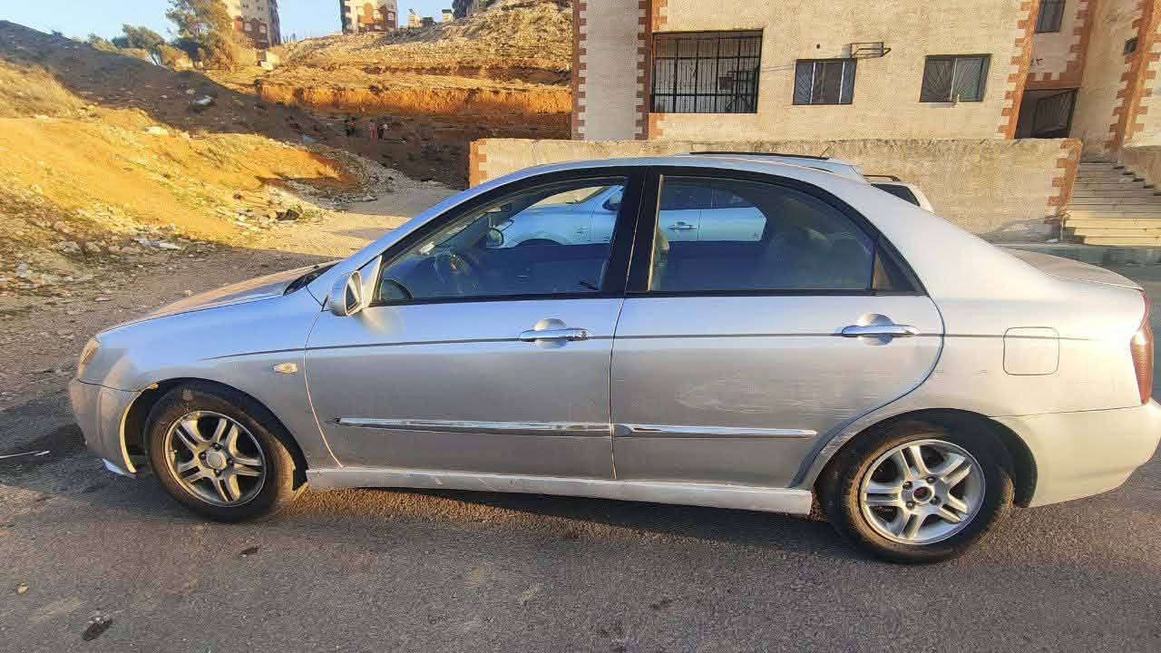 كيا سيراتو سبكترا 2007
سيارة بشكل عام ممتازة
بطرية جديدة
مرايا كهرباء
الاضوية زينون
دواليب القدام جدد وخلفي نص عمرن
محرك مازوت
مكيف شغال بارد
بدون فتحة
اقتصادية 17 كيلو باللتر
فراغة مباشر
مطلوب 4.000 دولار  
للطلب والاستفسار التواصل مسنجر 📩
واتساب 594813462


**إذا كنت صاحب هذا الإعلان وتريد حذفه لأي سبب، رجاءا أرسل رسالة إلى الدعم الفني**