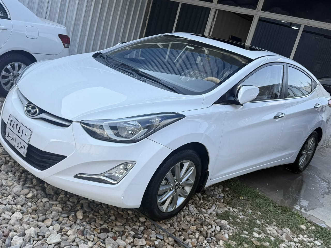 النتره 2015 مكفوله مكينه 1800 ماشيه 110
فول 1-1
مكينه مامفتوحه مري شفط
قطعتين تبريد
شاشه كامره
واسط العزيزيه
سياره مكفوله عده شخط بسيط بل باب صدر 
***********
***********
