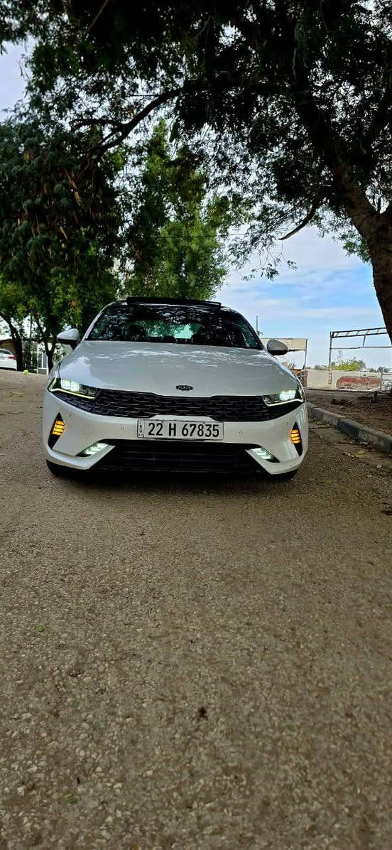 سلام عليكم K5 خليجي فول مواصفات بيه اربع قطع صبغ خلفي بدون دواخل ***********سياره كفاله مكينه كير
