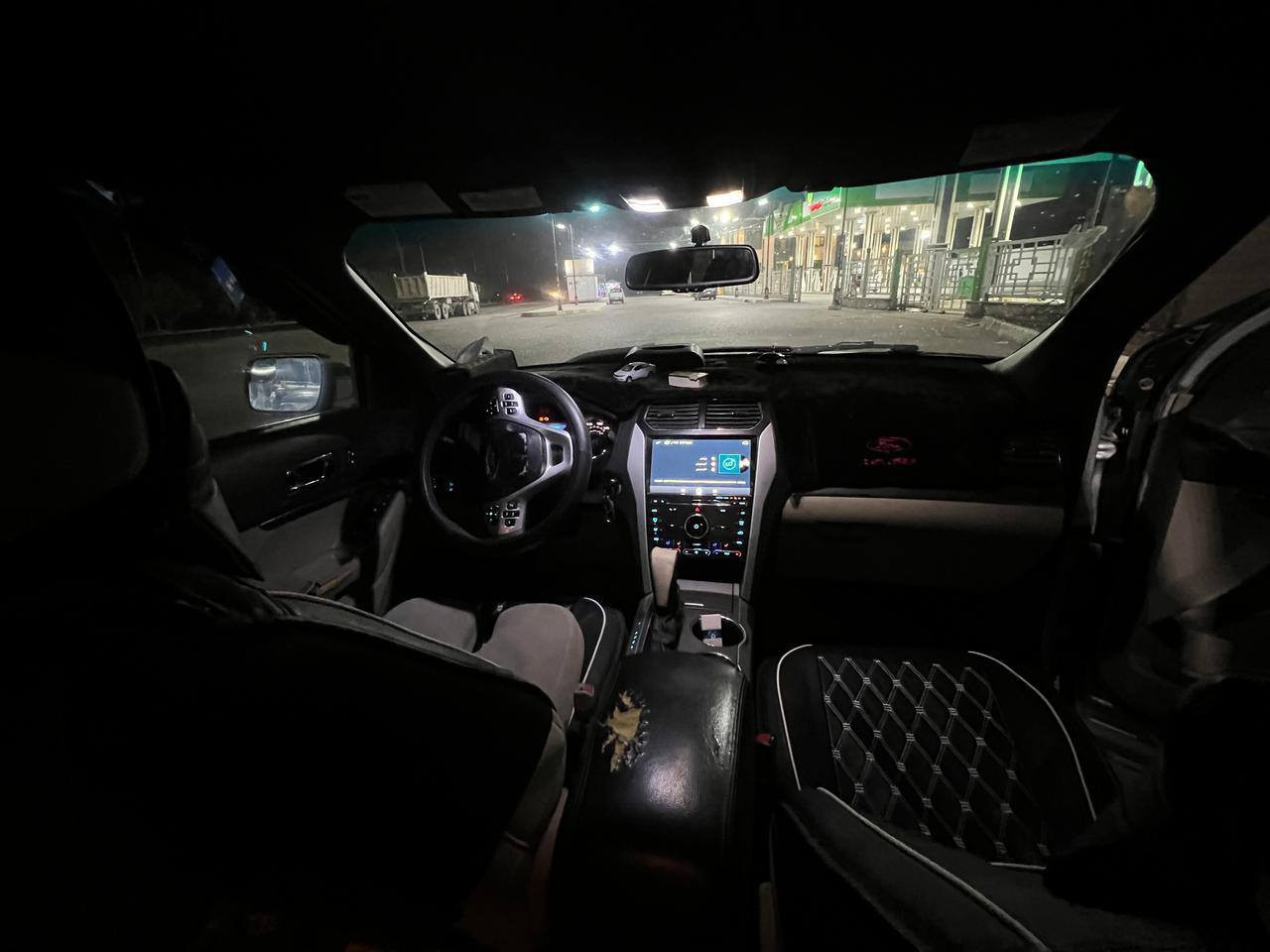 السلام عليكم
مكلف بالنشر اتصل براعيه 

للبيع او مراوس فورد اكسبلور موديل 2011 رقم بغداد بيه صبغ حزام مكفولة من الكلبه والجفيه والكص السياره بلاديه بس بيه خربطه بسيطه بالمكينه ابيع بدون مكينه السيارة تشتغل وتمشي طبيعي ودبل امامي جهة اليمين السعر 115وبيه مجال المكان بغداد للاستفسار على الرقم بي واتس 
*********** بغداد, العراق
