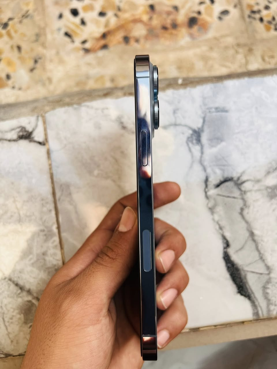 السلام عليكم 
ايفون 13 برو ماكس امريكي كامل ملحقاته للبيع
لون بحري 
النظافة 100
الذاكرة 256
البطاريه 91
جهاز وتر بروف كفالة ممبدل بي اي شي وكاله


**إذا كنت صاحب هذا الإعلان وتريد حذفه لأي سبب، رجاءا أرسل رسالة إلى الدعم الفني**