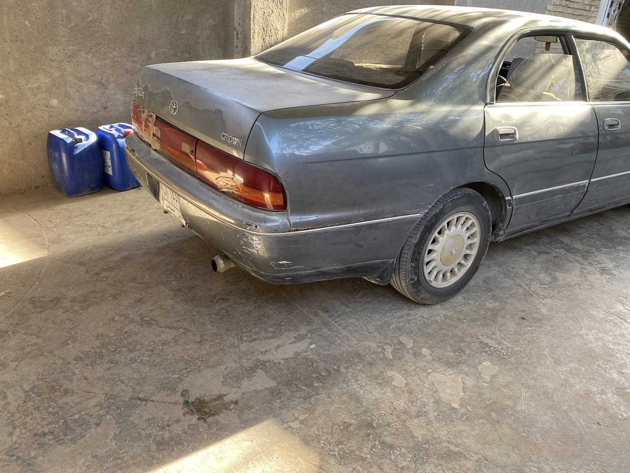 تيوتا بطه موديل 1993
الرقم ديالى 
العنوان واسط الصويرة 
***********
