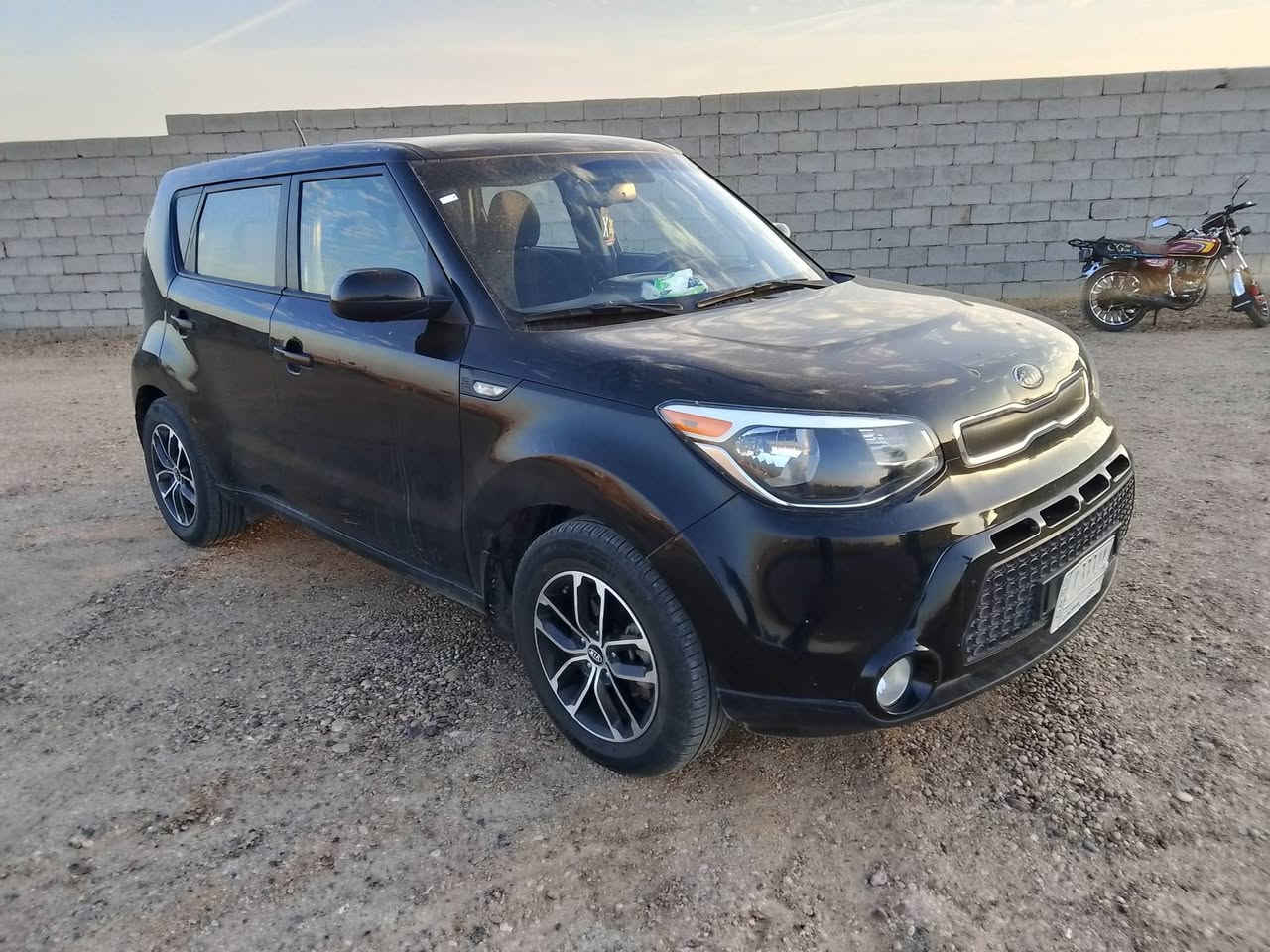 سلام عليكم لبيع صول
2014  امريكي بيها قطعتين صبغ بدون دواخل كير محرك صدر تخم تاير تبريد تدفئة كلة خير من الله رقم بابل تفاصيل داخل المقطع مكاني بغداد سعر 100  وبيها مجال 
‏‪0781 666 0977‬‏
