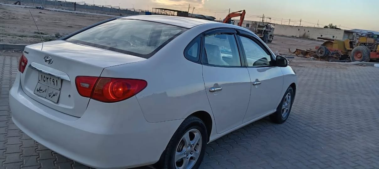 اللهم صلي على محمد وآل محمد  للبيع او مراوس الانتره موديل2010 محرك 1600 السياره جديده 1/1 تبريد تتفئه تخم تاير حداديه مكينه خير من الله  السياره كفاله عامه عده كارت  فقط المكان النجف المشخاب  رقم التليفون ***********
