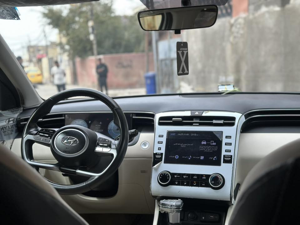 السلام عليكم توسان خليجي موديل 2024للبيع او المراوس سياره مكفوله ما عده طخه بل صندوق جوه الرقم مصلحه ومصبوغه وبيهه طخه بسطيه بل باب الخلفي ترجع بي دي آر مكينه كير تبريد كله مكفول سياره بسمي تحويل ثاني يوم العنوان المنصور / ومتواجد حي الجهاد للستفسار الاتصال ***********
