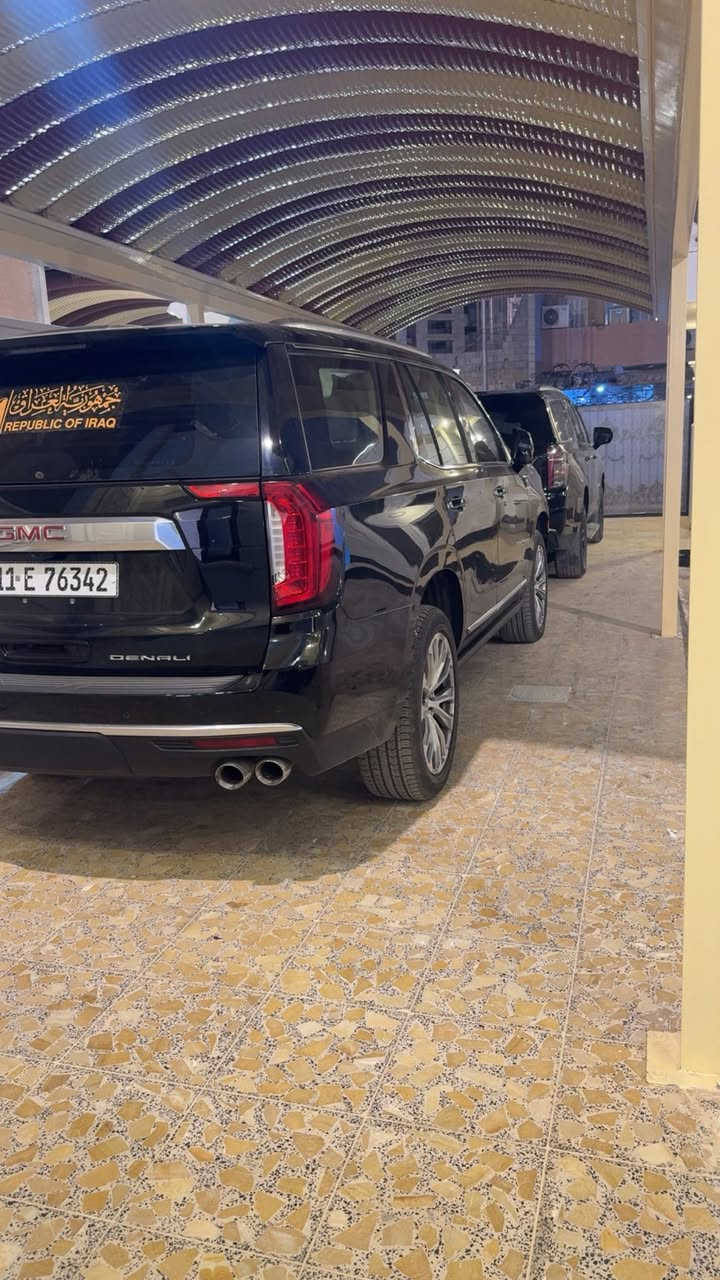 السلام عليكم جمسي دنلي 2023 خليجي رقم بغداد ماشية 83 الف سيارة نظيفة جداً فول مواصفات كشنات vib منفصل 
بانوراما
جكات
دوسات شفط
كشنات كهرباء + تدفئه وتبريد بالكامل
وباقي المواصفات معروفة
السعر 575 وبيها مجال
 ***********
