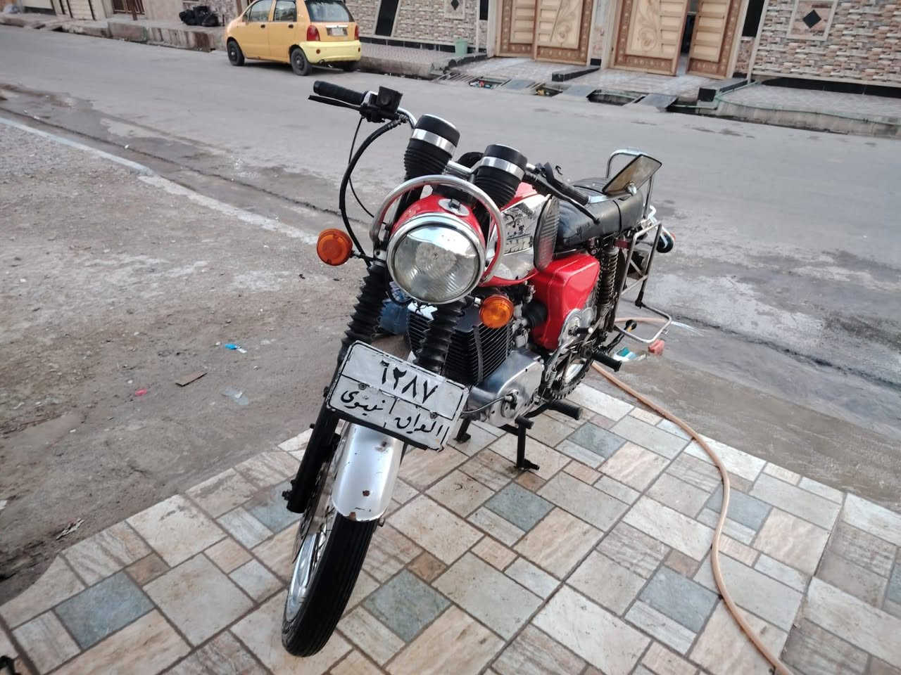 موطور 81mz 
محدث 
دسك شغال رقم سنويه بي بكن صوت قليل كهربائيات شغال لتواصل ***********
