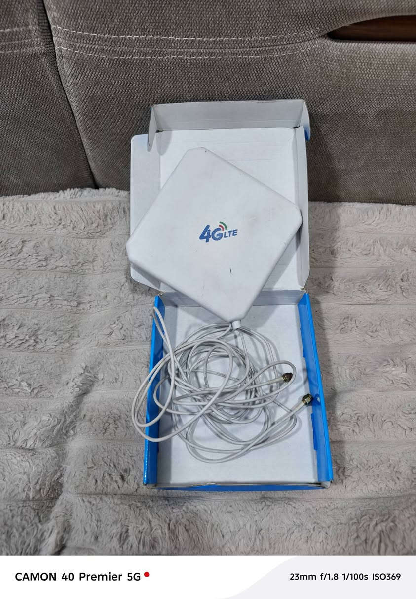انتنا   Antenna 4G  مثل مامعروض وتكدر اترجم المواصفات مع قطعتين  كلهم سعرهم 15مع التوصيل 
للحجز واتساب ***********
