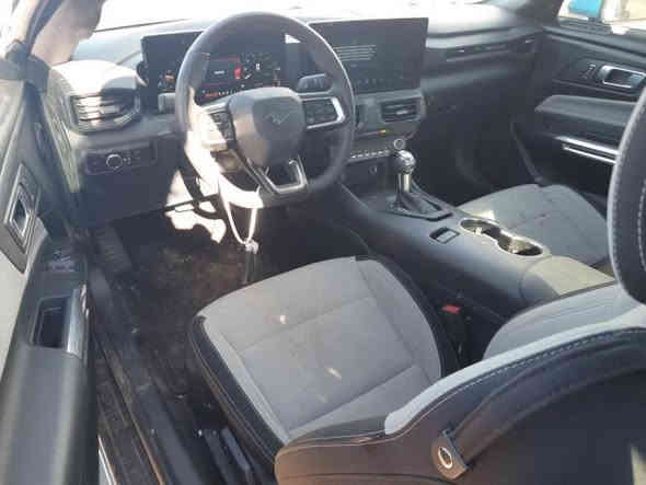 #اعلان_مزاد
نوع السيارة : 2025 FORD MUSTANG
حجم المحرك : 4 سلندر 2.3
تاريخ المزايدة: الاثنين 2025/12/8
وقت مزاد السياره :السادسة مساءا
مدة وصول السيارة : من 55 الى 70 يوم 
سعر السيارة : حسب تاريخ المزايدة المذكور اعلاه
الضرر والمواصفات : حسب الصور المرفقة
يمكن ان يتم ادخالها عن طريق كتاب الشهداء
نود اعلامكم ان ما ينشر على صفحتنا هو نموذج بسيط من سيارات المزاد
للمزيد من المعلومات يرجى الحضور الساعة السادسة مساءآ الى مقر الشركة الكائن في بغداد-زيونة-شارع الربيعي-مجمع الشراع التجاري
المبيعات : ***********
***********
رابط كروب على الواتساب: 
https://chat.whatsapp.com/IIc5i1wAskBIlIJ3GtWp2h
