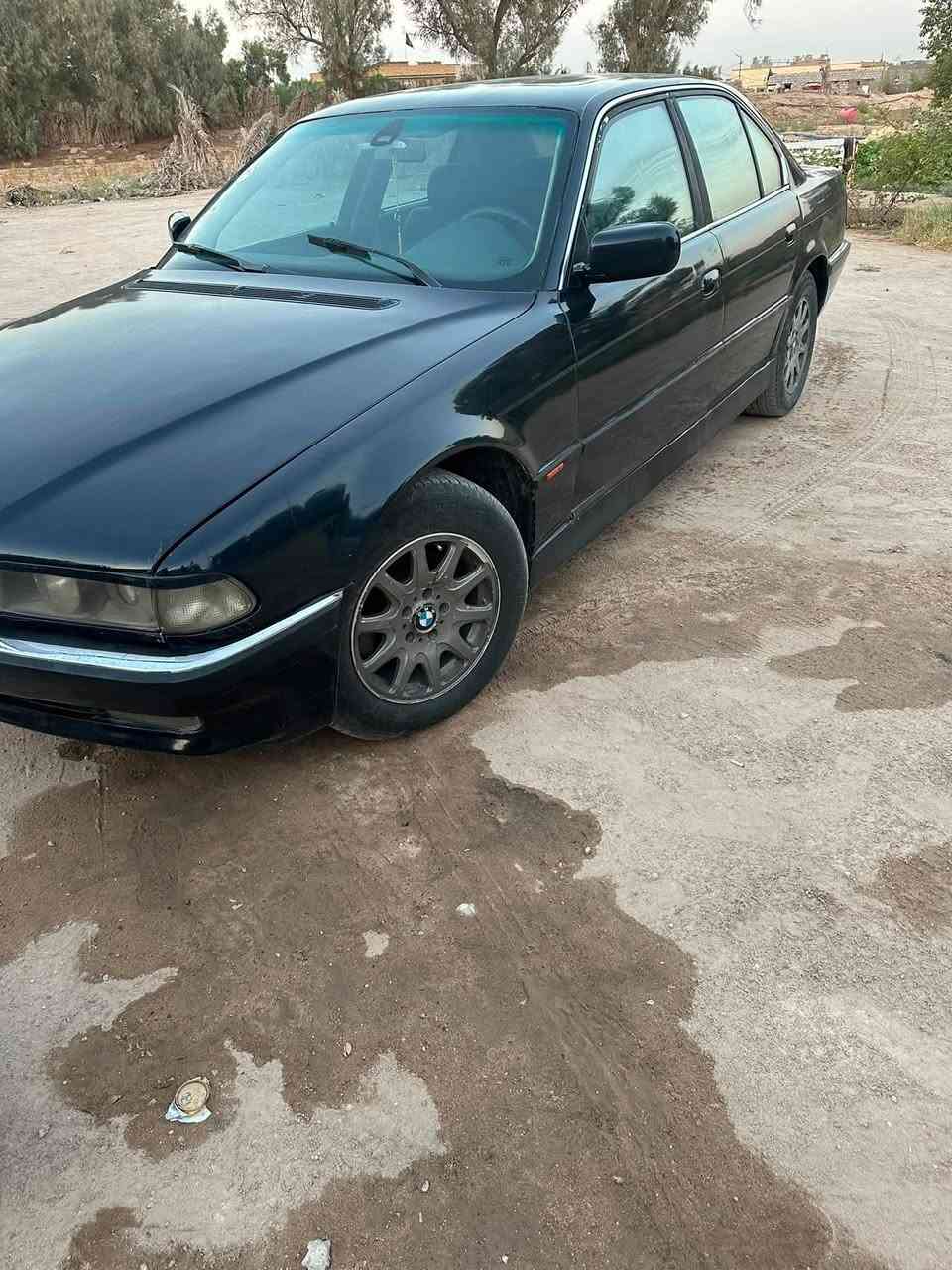 730  V8 مكينه 40 كير تمساح شلعه ومعدل    مكينه وكير جدد تبريد ثلج قطعتين 
سنتر لوك بلادي جام يصعد وينزل ويه التقفيل  عوزه شغلات بصيطه كلش  السعر 52$ 
مكاني نجف ومكمل معامله باقي على استلام الوحلات هزه كامله رسومه كله مدفوع 
***********
