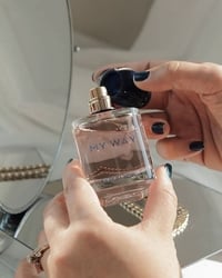 جورجيو أرماني • ٩٠مل • زهور بيضاء