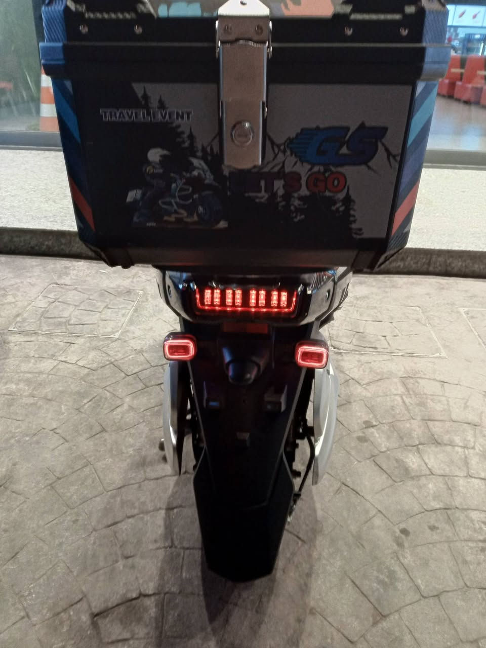 ابادجي استخدام شهرين فقط اخت الزيرو مكان الدولعي
السعر مليون وربع وبيه مجال
***********
