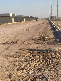 حسينيه بوب الشام قطعه أرض لبيع  مساحه 100  لواجهيه 10× 10 عله شارع 40 ...