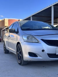 كورلا يارس سلام عليكم يارس موديل 2010 رقم كركوك منتهية السنويه ما صارل...