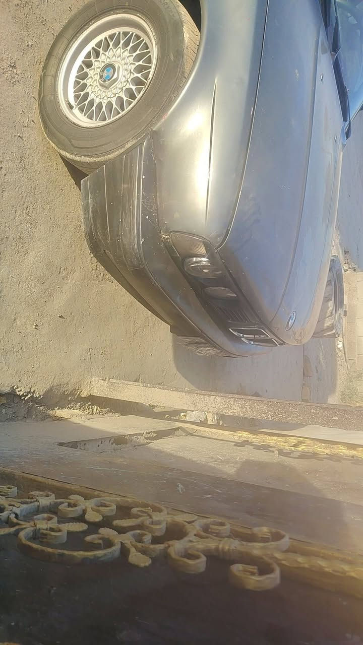 السلام عليكم بي ام 525لبيع مديل 88صدر جديد تخم تاير مال باله كير ومكينه وضفيره مال حاويه صدر جديد كهربائي كله شغاله بس عوزه كلوبات اماميه ولاه ربع تصرف عليه العرباه الخلفيه نص عمر سنويه صاقطه سعر 35بيه مجال حق جيه سياره بيه ضربه بصفحت صدر ومصلحه ترايك لبصره ***********واتساب ونصال مضل ماواضحه بل فيديوو
