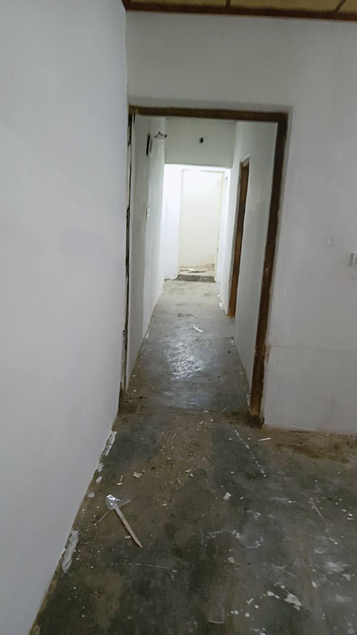 بيت ١٠٠متر  ملك شاه
للبيع السعر ١٦مليون 

ابيع قسط اذا مقدمه قويه
قريب كراج يم اسواق ابو ريفان
بي معامله مال طابوووو 
***********
