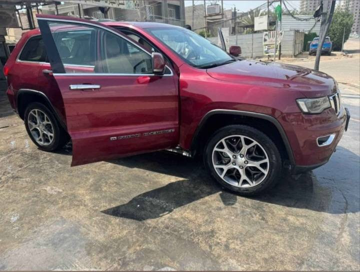 جيب شيروكي لمتدد بلاص 2019
السعر 245ورقه بس والمواصفات جوة بلصور


**إذا كنت صاحب هذا الإعلان وتريد حذفه لأي سبب، رجاءا أرسل رسالة إلى الدعم الفني**