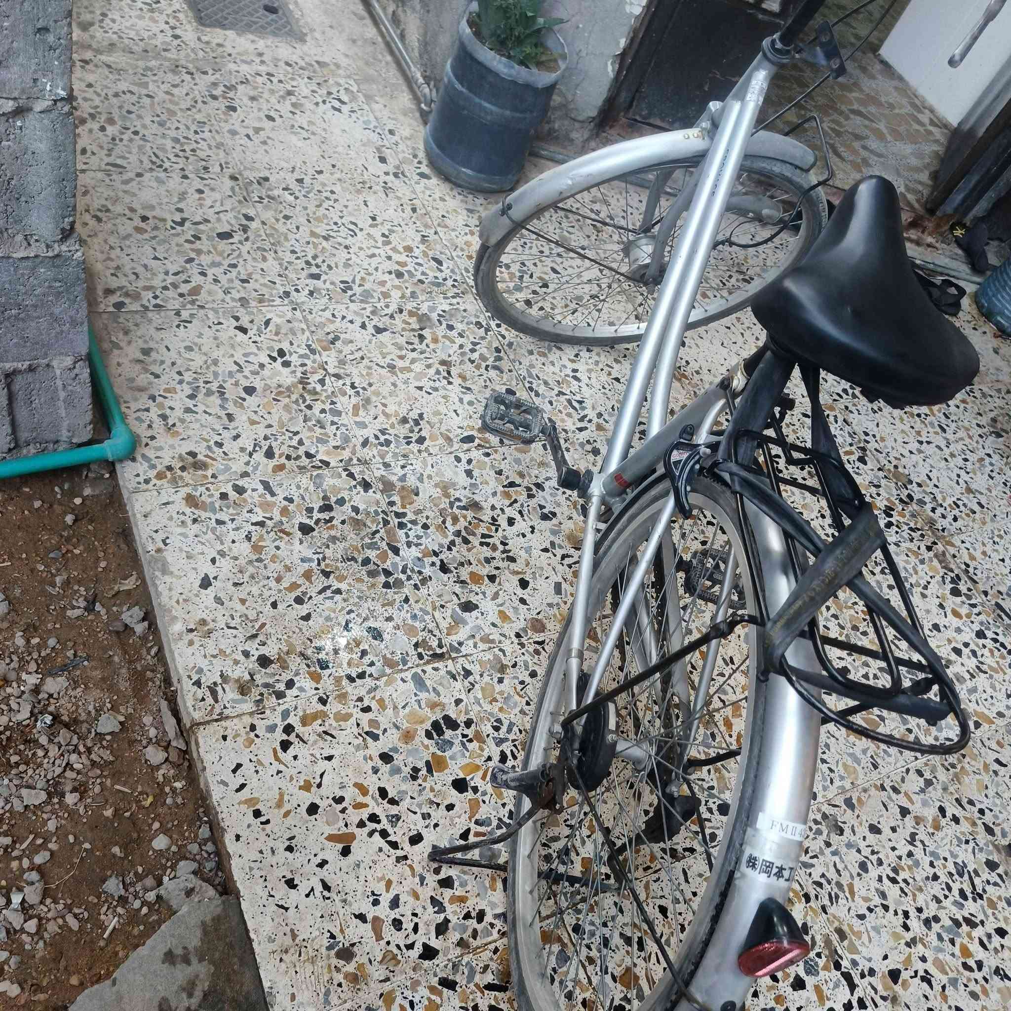 بايسكل للبيع.. سعره. 80نضيف.. مكان. #الفلوجة. نهر فليح


**إذا كنت صاحب هذا الإعلان وتريد حذفه لأي سبب، رجاءا أرسل رسالة إلى الدعم الفني**