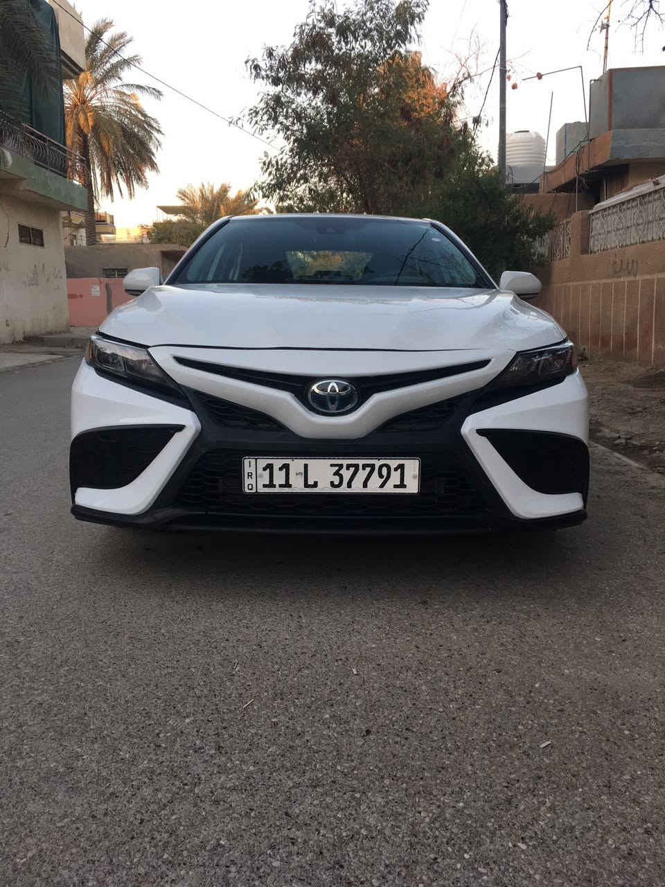 السلام عليكم ورحمة الله وبركاته
تويوتا كامري SE هايبرد أبيض ثلجي 2024 فول مواصفات رقم بغداد بأسمي فتحة وبصمة وكشن كهرباء وتدفئة وتبريد وشاحن واير ليس ورادارات امامي وخلفي وبعد بيها هواية مواصفات عداد المسافة 28 الف كامله بدون آي نقص حادثها موضح بالصور بدون ايرباك صار صبغ بيها فقط حافة البنيد ونرش السيارة جديده جدا السعر 225 ورقه وبيها مجال عنواني ديالى بعقوبة للاستفسار الاتصال على الرقم *********** متواجد على الانترنت
