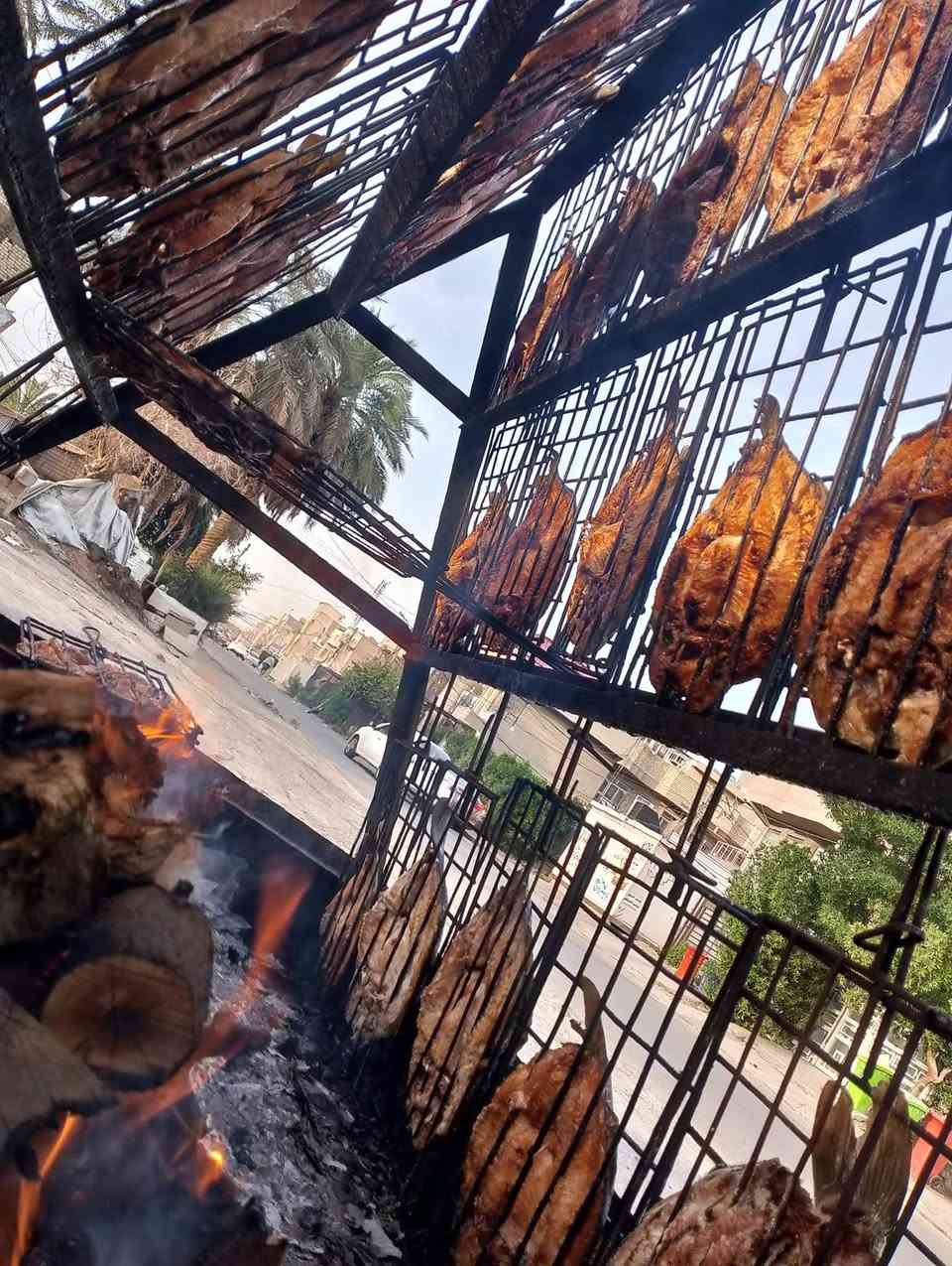 عرض خاص حصري وجديد من اسماك النعيمي 
على السمكه السوداء مال اقفاص ساعده قلوب الناس خاليه من ريحة الزفره وريحة الطين ام قلب الابيض يسمونها 
سعر الكيلو 5000 مع السكف الكيلو 7 
توجد خدمة توصيل لجميع بغداد 
***********
