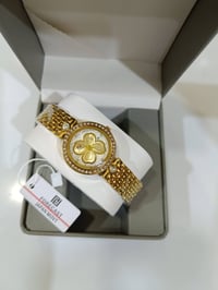 فوركيست • ساعة نسائية • ضد الماي