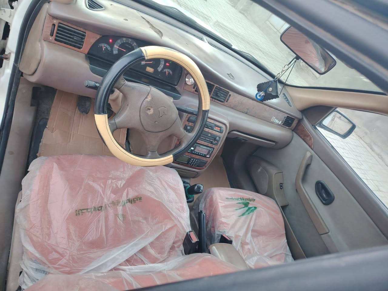 سلام عليكم البيع سمند مديل 11رقم بصره صدامي راعيه ماندله سياره جاهزه كير مكينه حداديه تبريد جاهزه دواخل جدد مكان سياره بصره قبله(***********)
